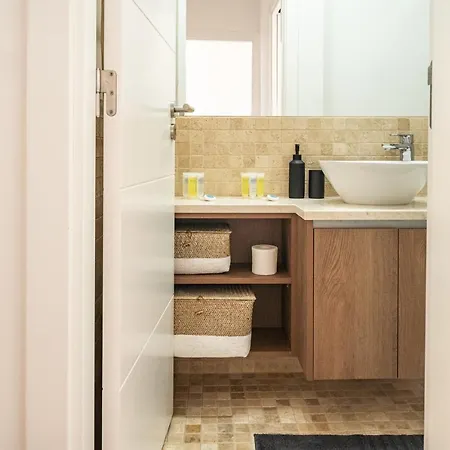 Apartment Akicity Real Charm *