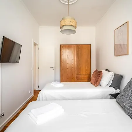 Akicity Real Charm * Lisbona